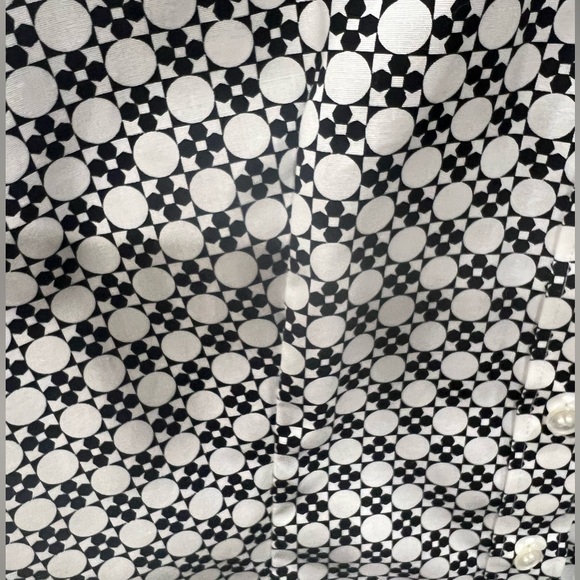 Talbots button up noniron shirt! BNWT size 2 P 4/$20❤️ - Picture 3 of 3